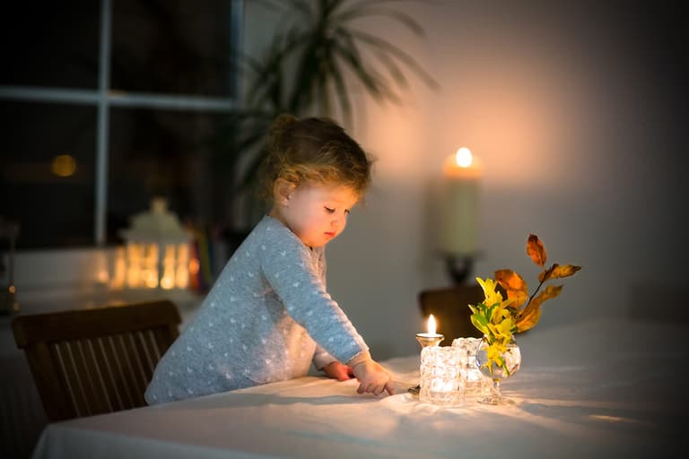 ‘When my child has a tantrum The Magic Candle works every time’ ‘When my child has a tantrum The Magic Candle works every time’