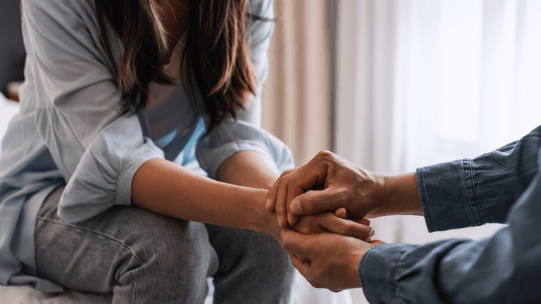 UK parents who suffer miscarriage before 24 weeks can now apply for baby loss certificate UK parents who suffer miscarriage before 24 weeks can now apply for baby loss certificate