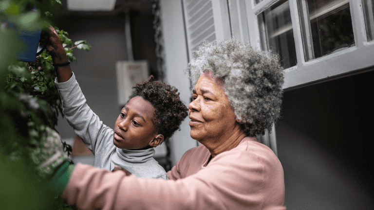 Mum claims it is ‘morally dire’ if grandparents don’t mind their grandchildren Mum claims it is ‘morally dire’ if grandparents don’t mind their grandchildren