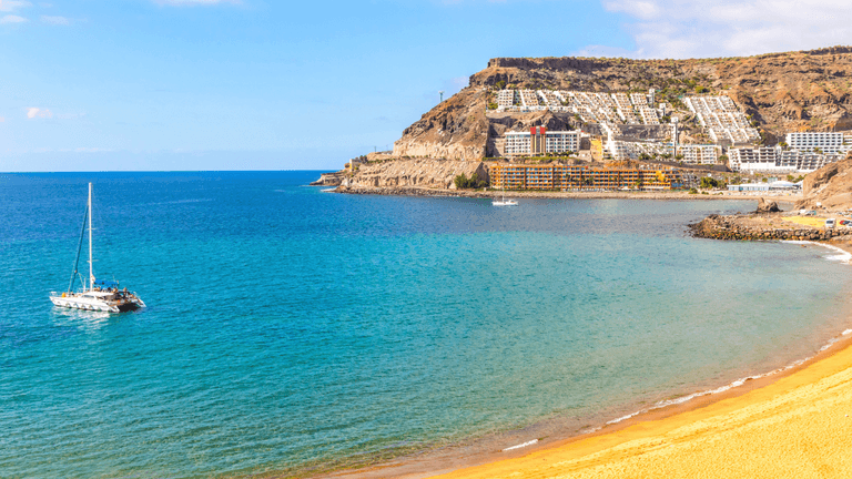 Young Irish holidaymaker found dead in Gran Canaria Young Irish holidaymaker found dead in Gran Canaria