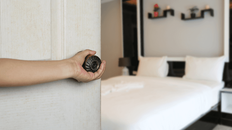 ‘Am I entitled to a key to my daughter’s bedroom door?’ ‘Am I entitled to a key to my daughter’s bedroom door?’