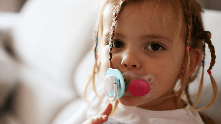 Parents praise new trend that helps toddlers give up their soothers Parents praise new trend that helps toddlers give up their soothers