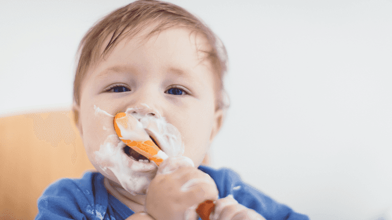 Why parents should wait until after mealtimes to wipe their babies’ faces Why parents should wait until after mealtimes to wipe their babies’ faces