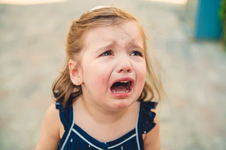 Man goes viral for refusing to give up his spot on a ride to a crying child Man goes viral for refusing to give up his spot on a ride to a crying child