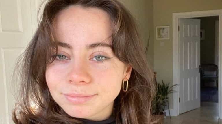 Tributes paid to Irish woman, 21, who died while rock climbing in Spain Tributes paid to Irish woman, 21, who died while rock climbing in Spain