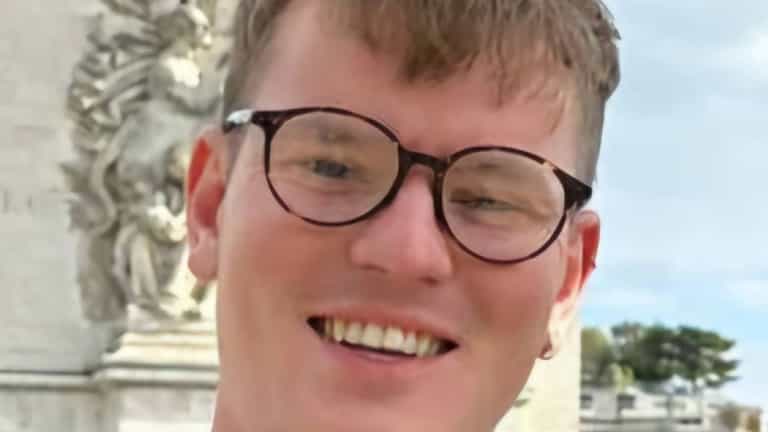 Irishman, 29, died in freak accident while taking photo of scenery Irishman, 29, died in freak accident while taking photo of scenery