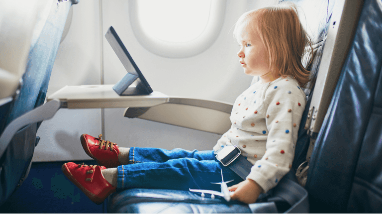 ‘I refused to let a dad take my expensive plane seat to sit with his little girl’ ‘I refused to let a dad take my expensive plane seat to sit with his little girl’