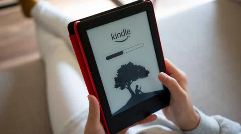 Warning issued to Kindle readers as Amazon makes major change Warning issued to Kindle readers as Amazon makes major change