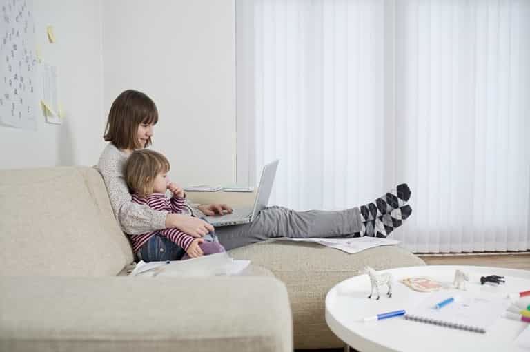 Almost half of HerFamily.ie readers spend up to 4 hours online every day Almost half of HerFamily.ie readers spend up to 4 hours online every day