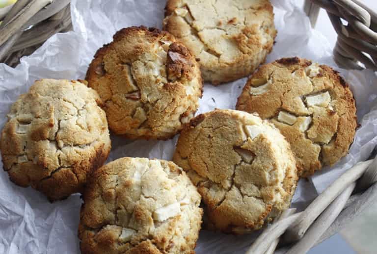 BAKE: Rozanna Purcell’s Apple, Cinnamon and walnut scones BAKE: Rozanna Purcell’s Apple, Cinnamon and walnut scones