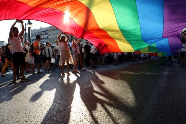 Armed Gardaí expected on Dublin streets for Pride parade Armed Gardaí expected on Dublin streets for Pride parade