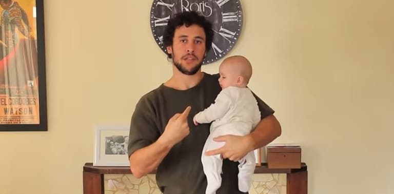 Dad demonstrates 17 ways to hold a baby in a funny video Dad demonstrates 17 ways to hold a baby in a funny video
