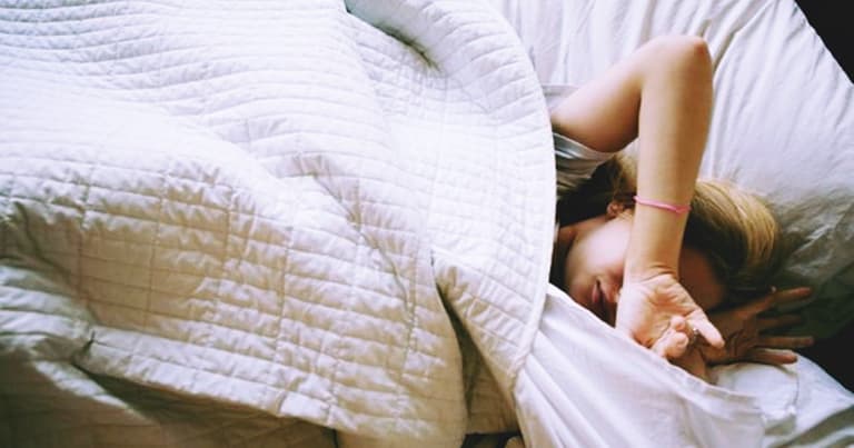 Those who sleep on left side ‘more likely’ to have nightmares Those who sleep on left side ‘more likely’ to have nightmares
