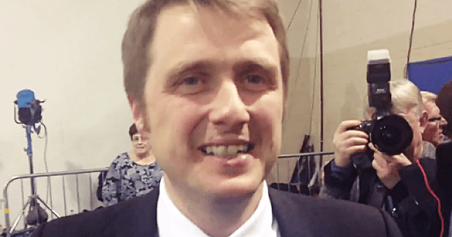 This TD Had The Perfect Reaction to Winning A Seat This TD Had The Perfect Reaction to Winning A Seat