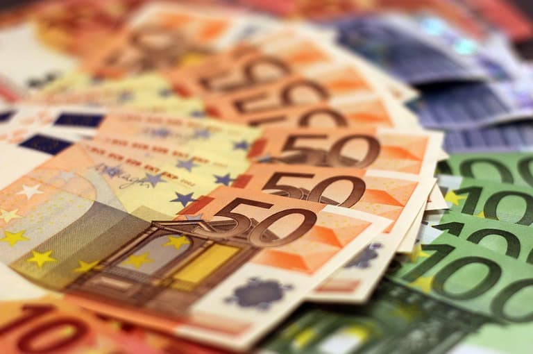 You should have twice your salary saved by age 35, claims retirement expert You should have twice your salary saved by age 35, claims retirement expert