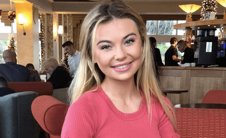 Georgia Toffolo is having the craic round Dublin today with her mam Georgia Toffolo is having the craic round Dublin today with her mam
