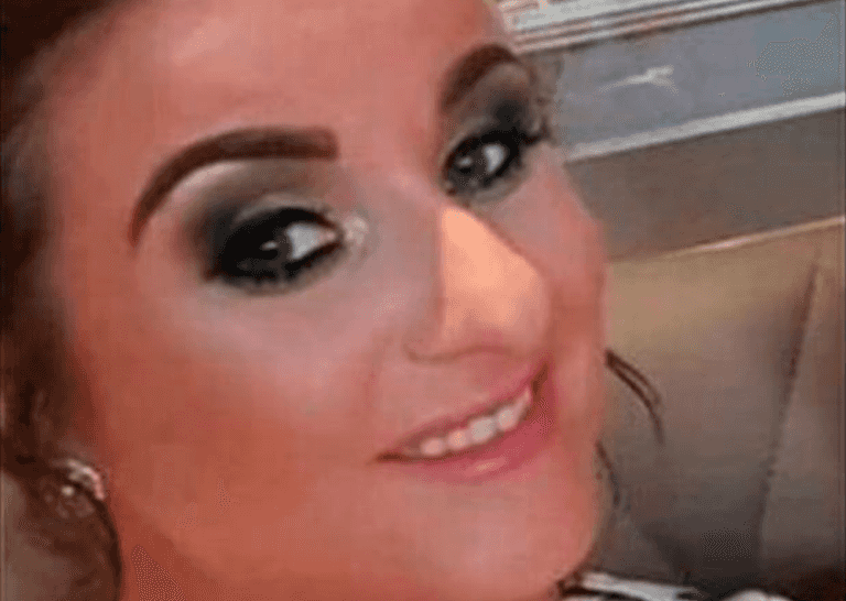 Belfast woman dies after fall from balcony on holiday in Turkey Belfast woman dies after fall from balcony on holiday in Turkey