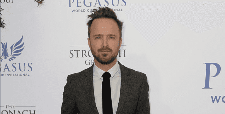 Aaron Paul dressed his daughter in the cutest costume and our hearts are melting Aaron Paul dressed his daughter in the cutest costume and our hearts are melting