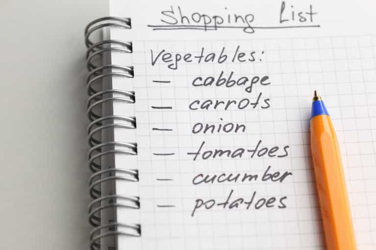 Wife gives her husband a fake shopping list to prank him and it’s too funny Wife gives her husband a fake shopping list to prank him and it’s too funny