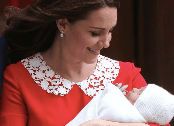 Kate Middleton and her baby son Prince Louis had a very sweet outing on Valentine’s Day Kate Middleton and her baby son Prince Louis had a very sweet outing on Valentine’s Day