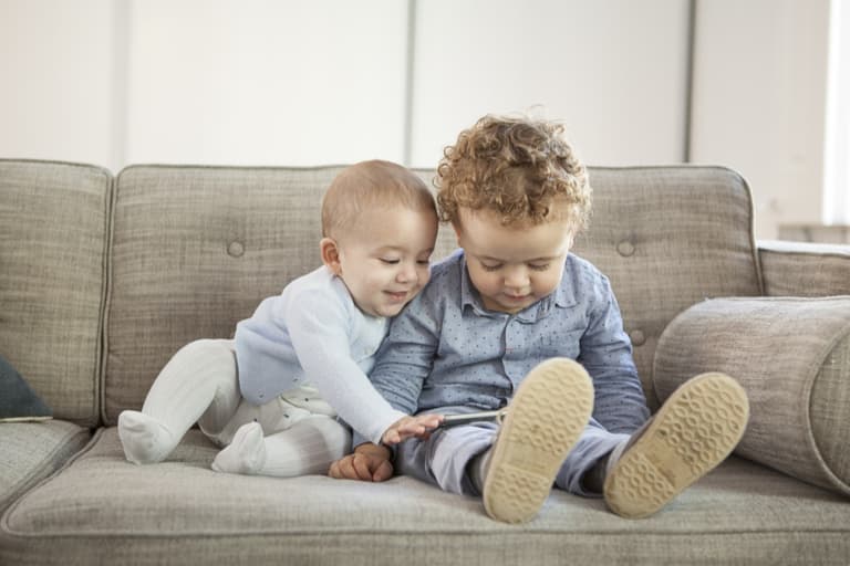 WHO releases brand new guidelines stating “no screen time at ALL” for under-2s WHO releases brand new guidelines stating “no screen time at ALL” for under-2s
