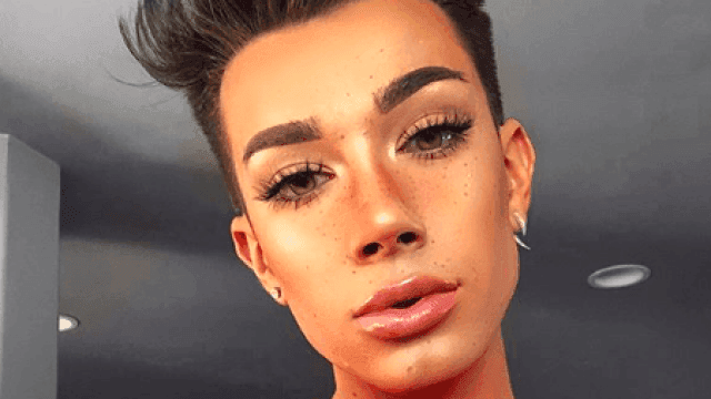 James Charles is charging €450 to attend his workshop and parents aren’t happy James Charles is charging €450 to attend his workshop and parents aren’t happy