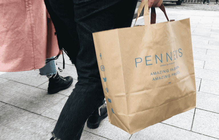 The perfect Christmas Day dress is in Penneys right now and it’s yours for just €13 The perfect Christmas Day dress is in Penneys right now and it’s yours for just €13