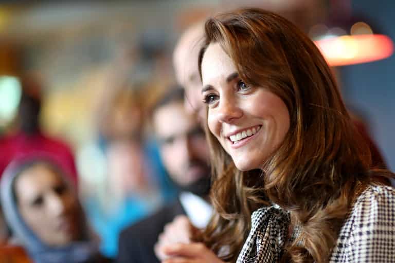 Kate Middleton is wearing a sold-out €16 Zara dress today and we just LOVE it Kate Middleton is wearing a sold-out €16 Zara dress today and we just LOVE it