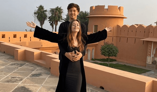 Billie Lourd has just announced the birth of her first child after keeping pregnancy a secret Billie Lourd has just announced the birth of her first child after keeping pregnancy a secret