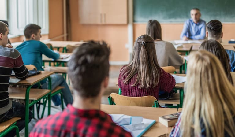 Boys asked to rate girls on ‘attractiveness’ and ‘virginity’ in disgusting classroom exercise Boys asked to rate girls on ‘attractiveness’ and ‘virginity’ in disgusting classroom exercise