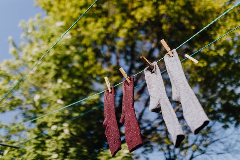 This mother put dirty socks in her kids’ lunch bags as punishment – too far? This mother put dirty socks in her kids’ lunch bags as punishment – too far?
