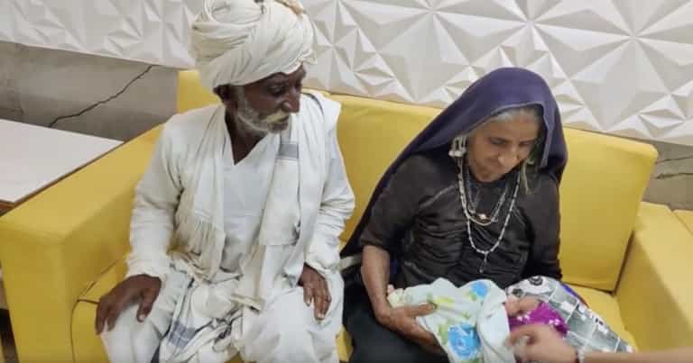 70-year-old woman becomes first-time mum after welcoming baby boy 70-year-old woman becomes first-time mum after welcoming baby boy