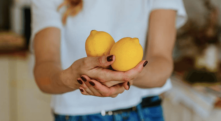 The viral photo that can help women detect early signs of breast cancer The viral photo that can help women detect early signs of breast cancer