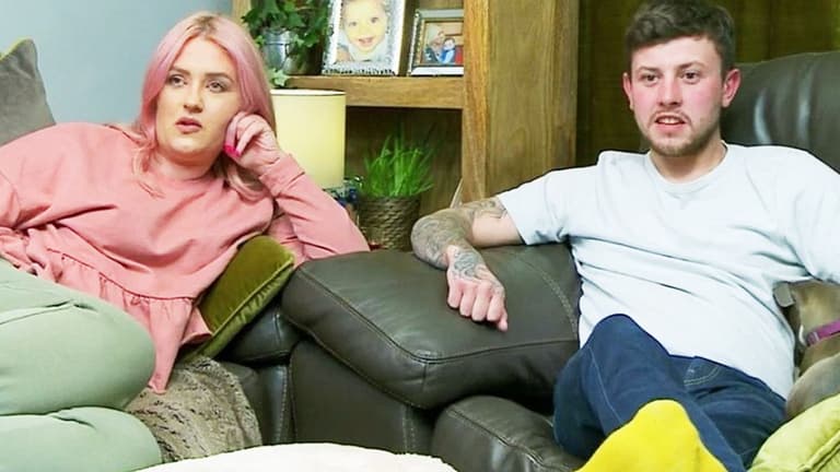 Gogglebox star Ellie Warner is pregnant with her first child Gogglebox star Ellie Warner is pregnant with her first child