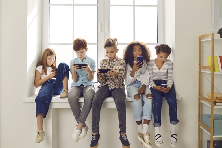 HerFamily readers have their say on what age is appropriate to give a kid a phone HerFamily readers have their say on what age is appropriate to give a kid a phone