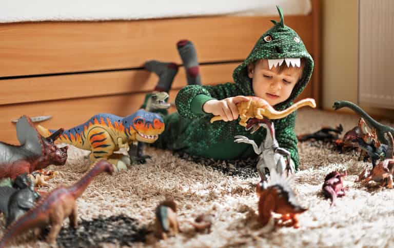 Study says children who love dinosaurs may have higher intelligence Study says children who love dinosaurs may have higher intelligence